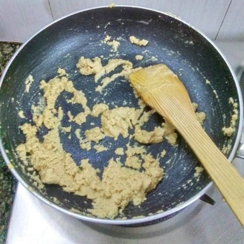 Roast atta for Atta Halwa Recipe
