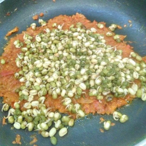 Sprouts Curry step by step process